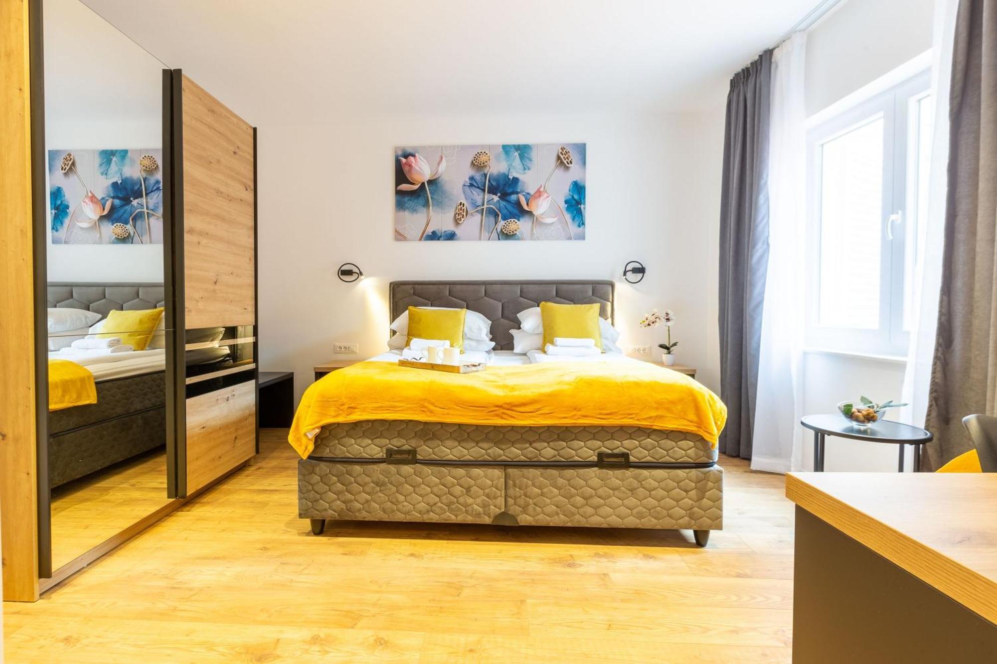 2M Exclusive Rooms Zadar Exteriör bild